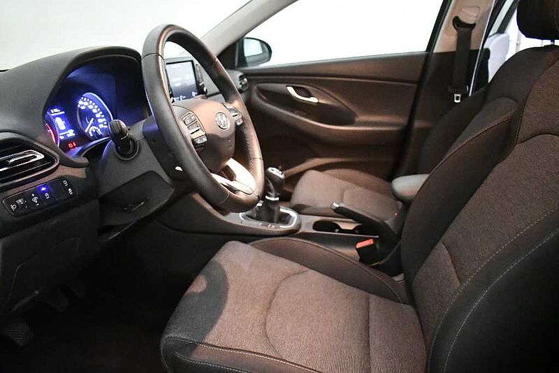 Hyundai i30 1.0 TGDI Klass LR 48V 120