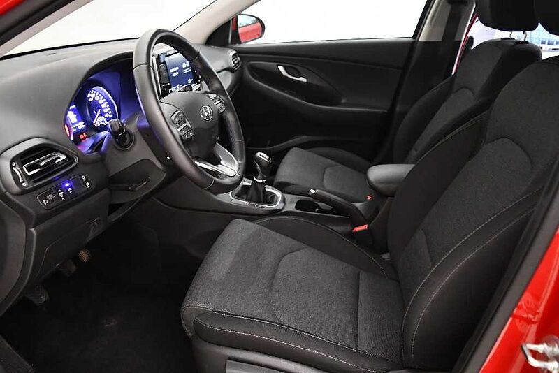 Hyundai i30 1.0 TGDI Klass LR 48V 120